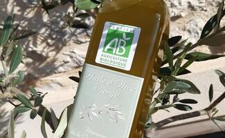 Organic olive oils from Domaine de la Croix de la Blanche