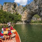 © Take a boat trip down the Gorges de l'Ardèche - les bateliers