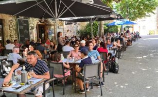 Le Bouchon Café de Pays - Restaurant -Bar à vins -