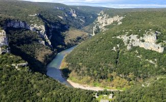 Canoë - Kayak de Châmes à St Martin d'Ardèche - 24 km / 1 jour avec Rivière et Nature