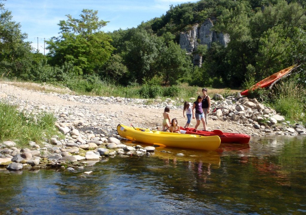 Canoe - Kayak from Vogüé to Ruoms - 16 km with Balazuc Loisirs
