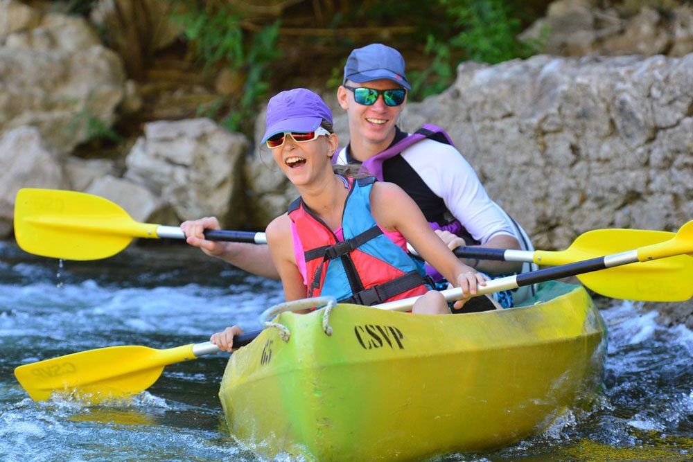 Canoeing from Pradons to St Martin d'Ardèche - 45 km / 3 days with Canoës Service