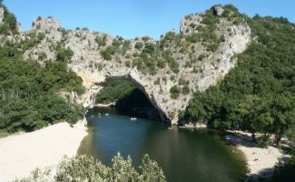 Canoe - Kayak from Vallon to St Martin d'Ardèche - 24 km / 1 day with Azur canoës