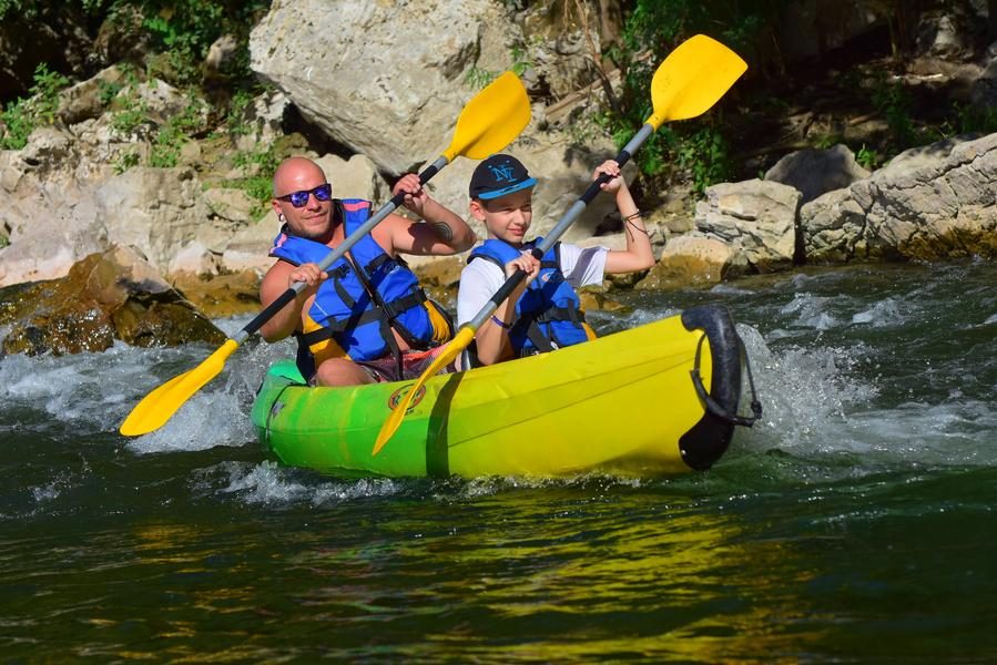 Canoeing from Châmes to St Martin d'Ardèche - 24 km / 2 days with La Petite Mer