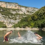 Car-free holiday: right bank Ardèche Gorges, natural chic