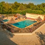 © Campsite le Coin Charmant - CAMPING LE COIN CHARMANT piscine