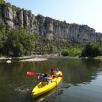 © Family canoeing in the evening - from 3 years old with Kayacorde - Kayacorde