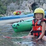 © Family canoeing in the evening - from 3 years old with Kayacorde - Kayacorde