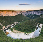 © Canoë - Kayak de Châmes à St Martin d'Ardèche - 24 km / 1 jour avec La Vernède - Loulou Bateaux