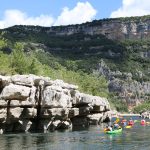 © 1 jour 1/2 en canoës avec un guide nature des Gorges de l’Ardèche - 1 nuit en bivouac - S. Gayet