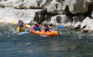 1 jour 1/2 en canoës avec un guide nature des Gorges de l’Ardèche - 1 nuit en bivouac