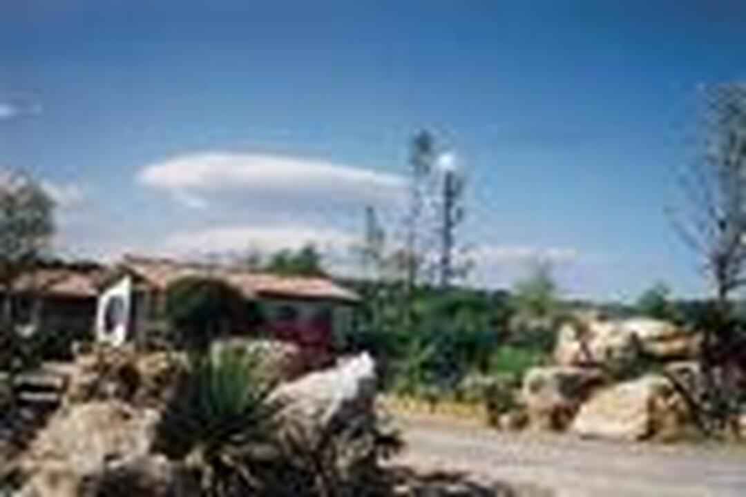 Aire de service/accueil camping-car au camping l'O