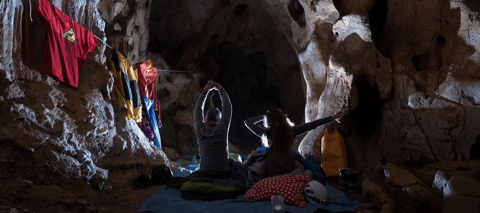 Large-scale exploration bivouac - from age 14 with the Caving Guides Guides Spéléo