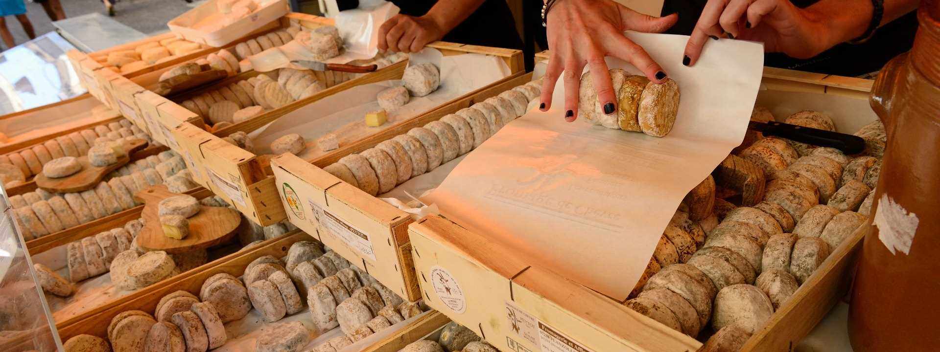 Fromage chèvre Ardèche ©Matthieu Dupont (Copier)