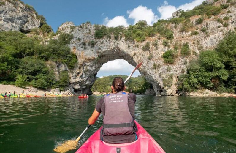 Canoë ©Tristan Shu - Rhône Alpes Tourisme