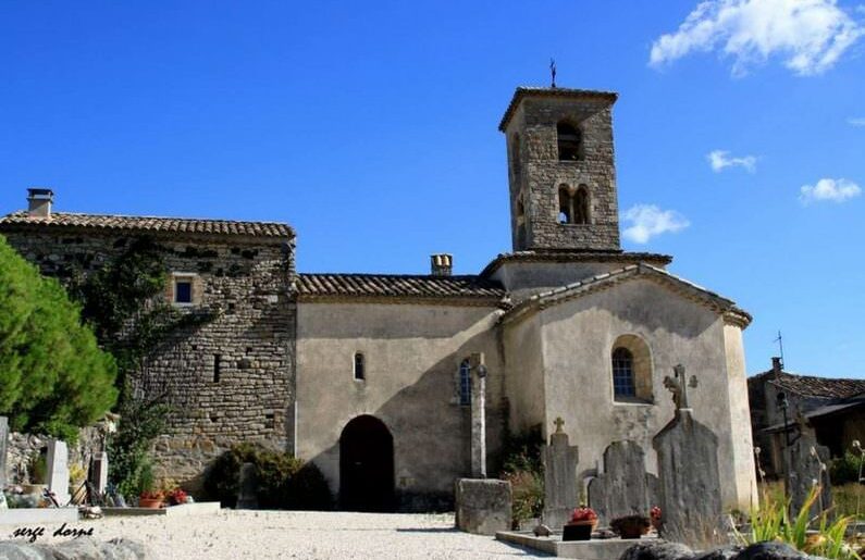 Eglise Sauveplantade Rochecolombe Ardèche